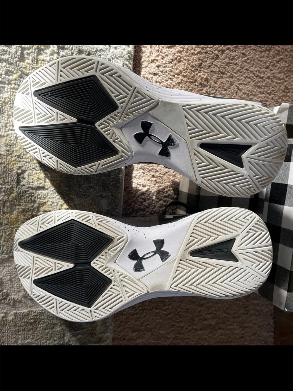 Under Armour Mens Black Sneakers with White Logo